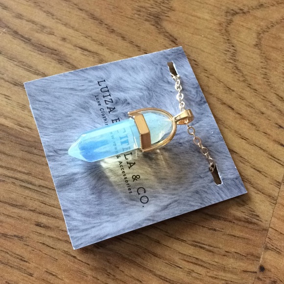 1️⃣ left❗️5⭐️Hexagon Column Clear Stone Necklace - Picture 7 of 7